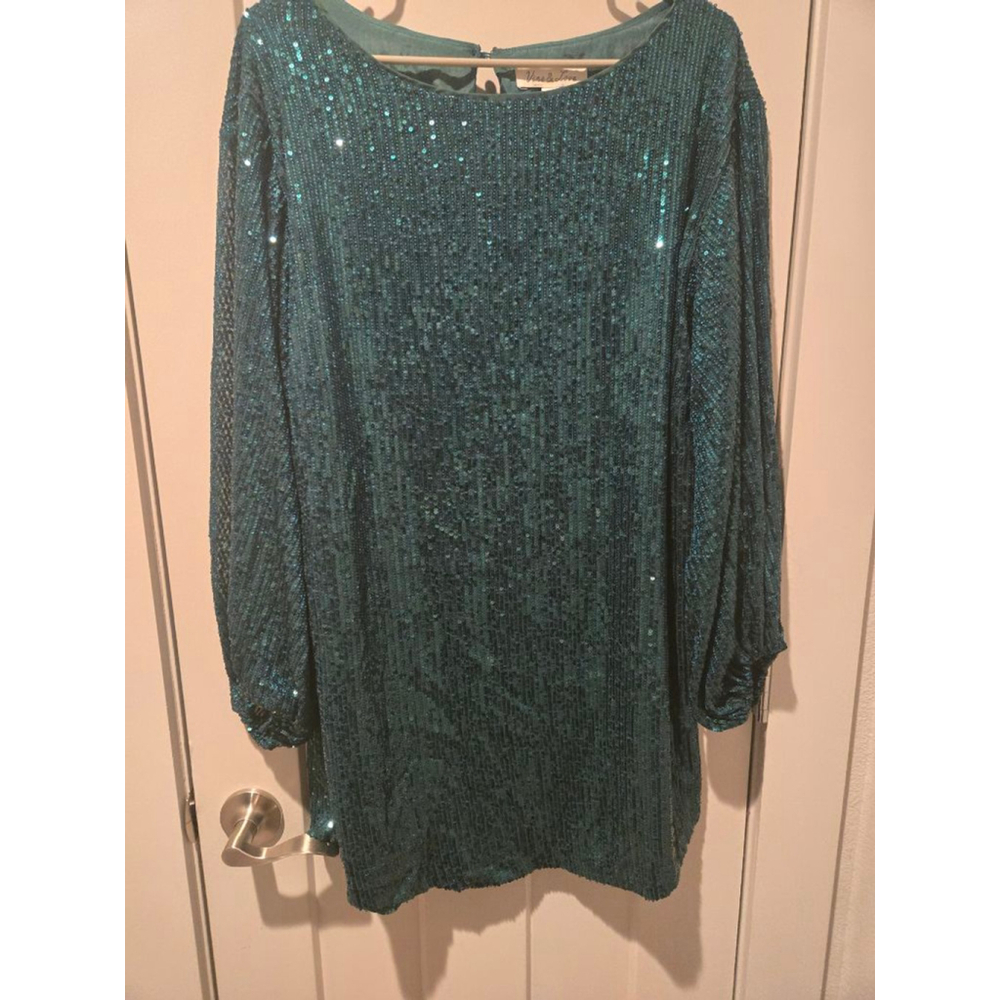 Women's Vine & Love Hunter Green Sequin Long Sleeve Shift Dress L